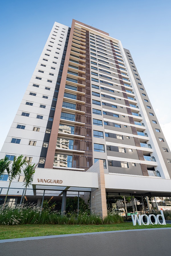 Status de Obra Londrina Vanguard wood