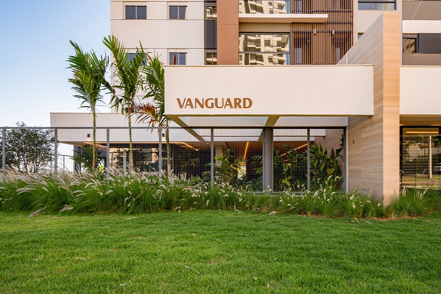 Status de Obra Londrina Vanguard wood