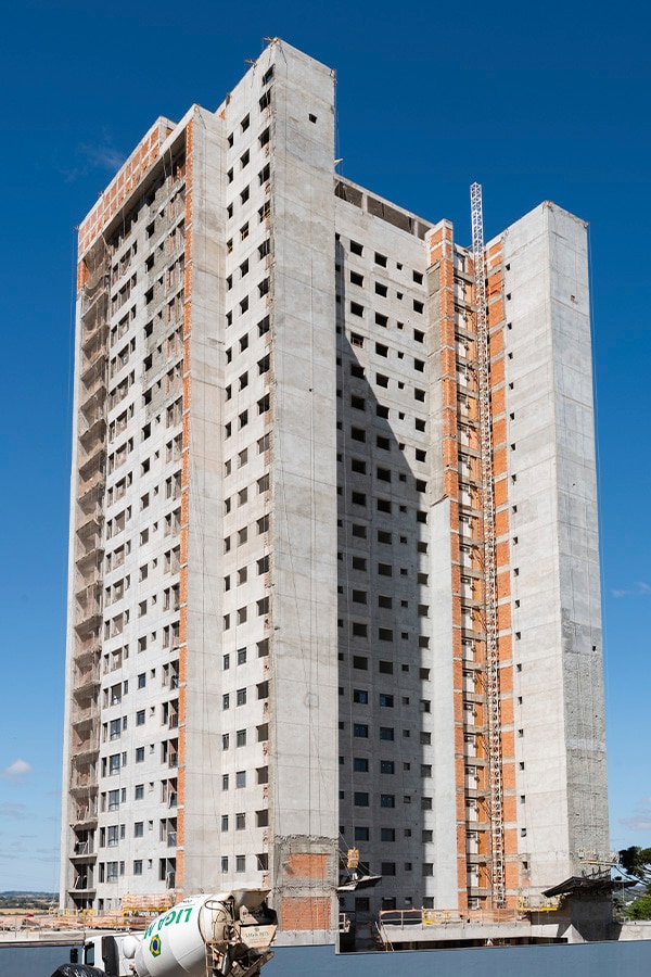 Status de Obra Londrina Vanguard wood